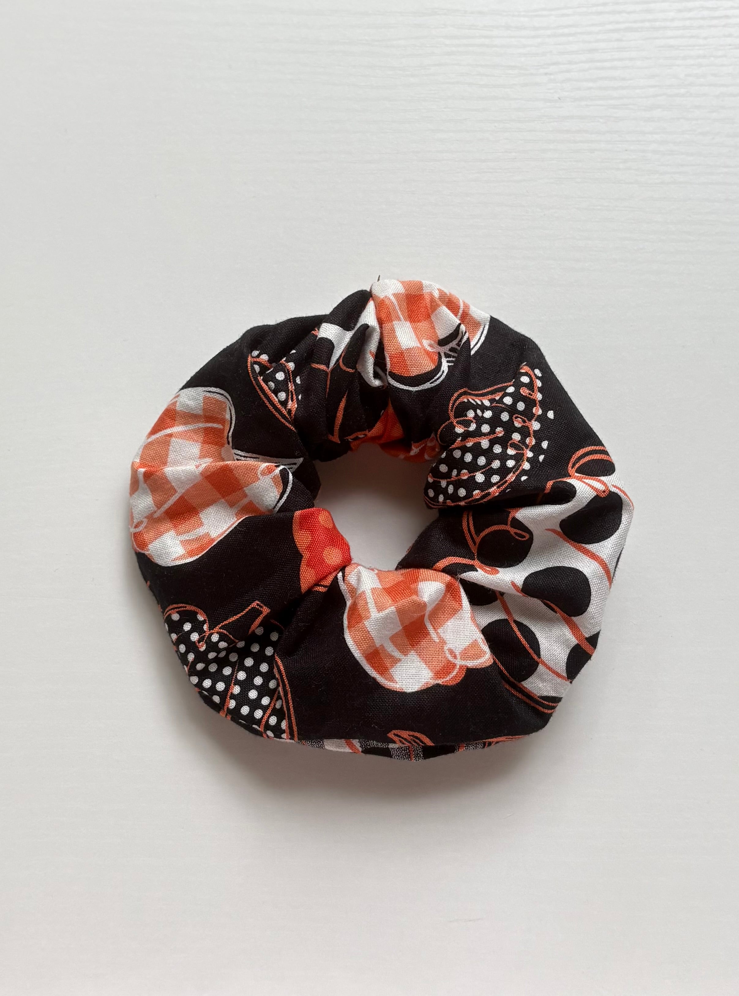 Pattern Halloween Pumpkins Dog Bow Tie and Scrunchie Set