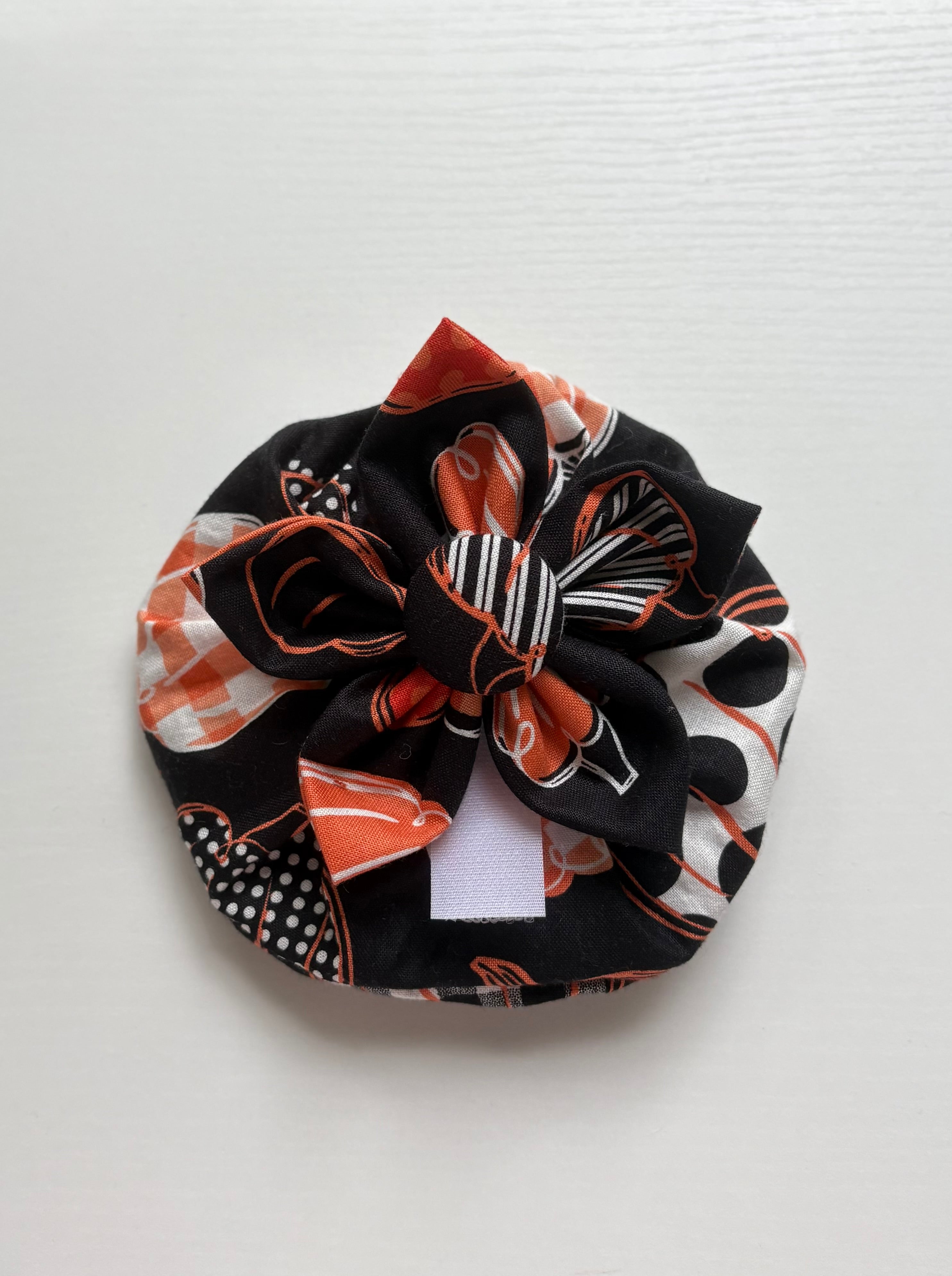 Pattern Halloween Pumpkins Dog Bow Tie and Scrunchie Set